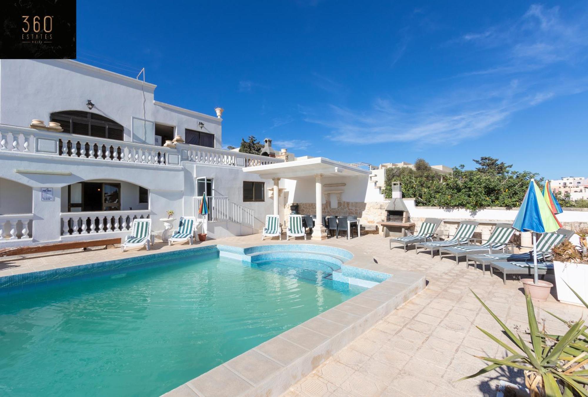 Massive Villa Pool Area With Views, Wifi With Bbq By 360 Estates Mellieha Exterior foto